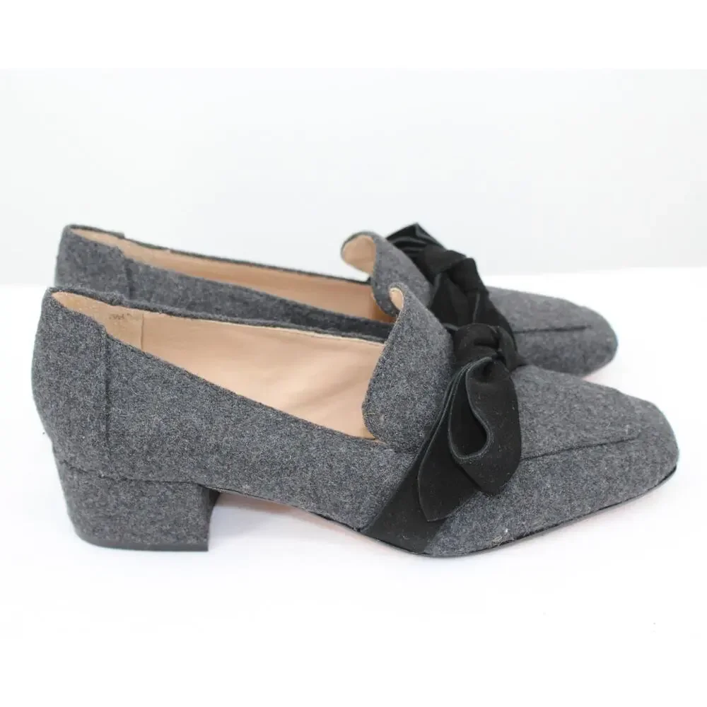 Antonio Melani Slip On Heeled Shoe Size 7M Bow Wool Blend Close Toe Gray